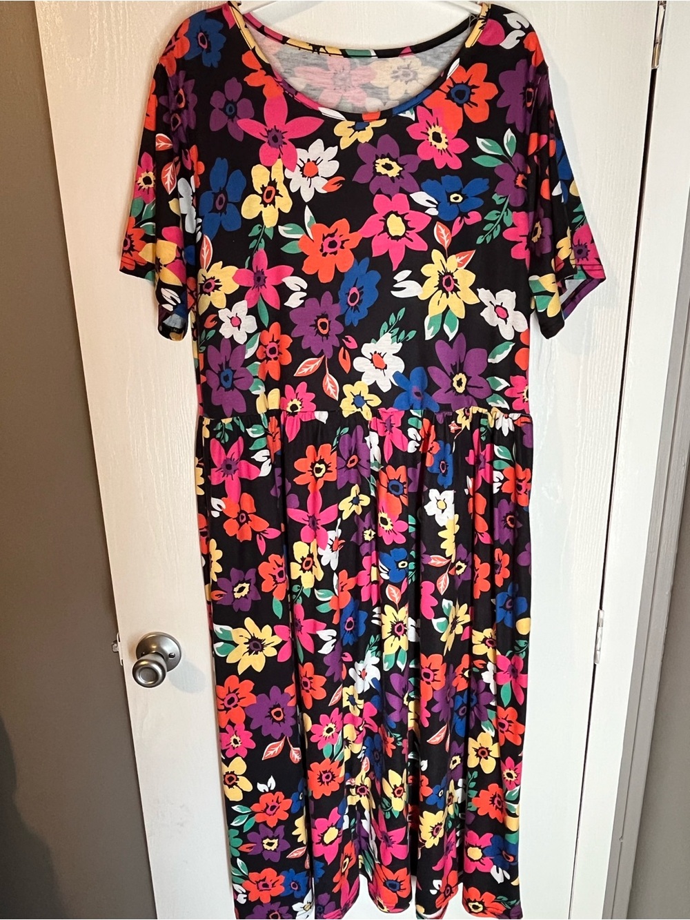 Floral curve dress